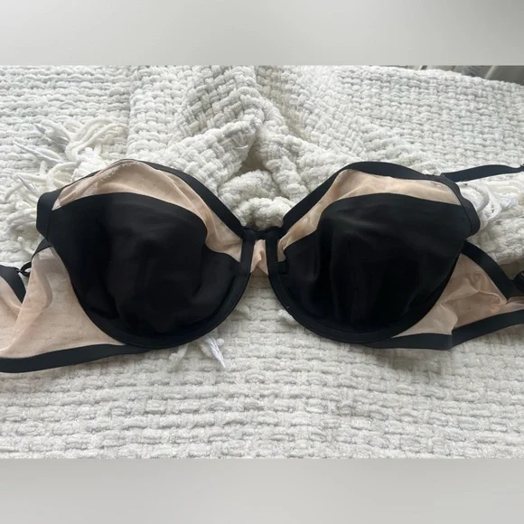 Victoria’s Secret bra - Picture 6 of 6